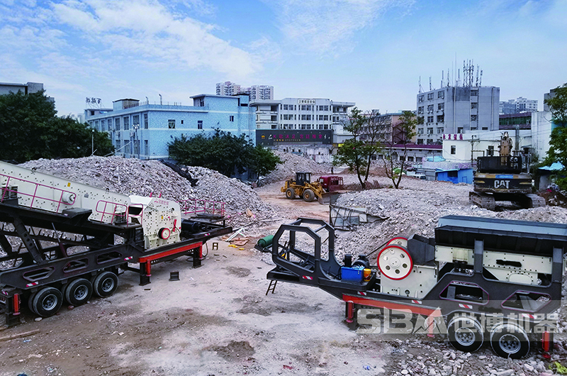 杭州移動(dòng)式建筑垃圾粉碎機現場(chǎng)